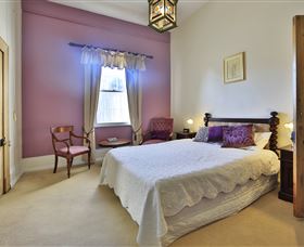 Racecourse Inn - The - Timeshare Accommodation 1