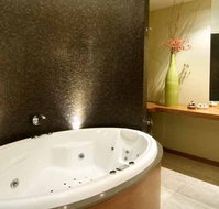 Hepburn Spa Pavilions - Saffron - Timeshare Accommodation