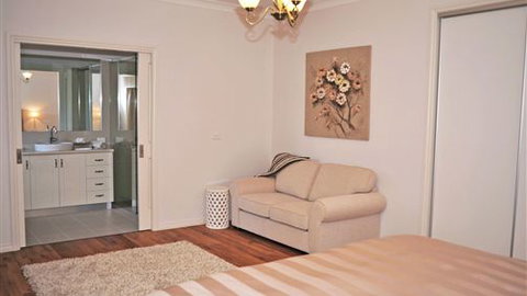 Old Post Office Bed & Breakfast - Timeshare Accommodation 5