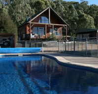 Karoonda Olive Grove Retreat at Mt Buffalo Olives - Timeshare Accommodation