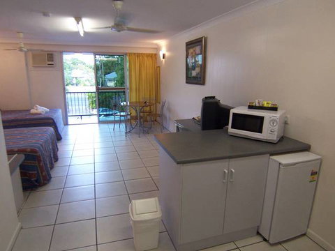 Cairns Holiday Lodge - Timeshare Accommodation 1