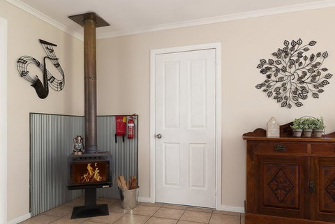 Jacaranda Cottages - Timeshare Accommodation 14