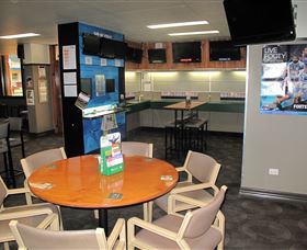 The Commercial Hotel Tumut - Timeshare Accommodation 1