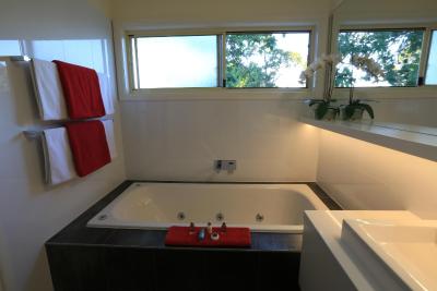 Holmwood Guest House - Timeshare Accommodation 9