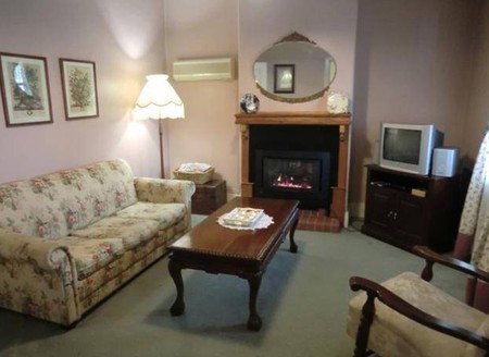 Eliza Cottage - Timeshare Accommodation 1