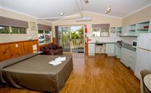 Paddys River Cottage Retreat - Timeshare Accommodation 5