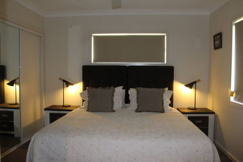 Yellowbox Cottage - Timeshare Accommodation 4