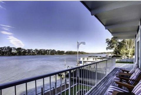 River Shack Rentals - Living The Dream - Timeshare Accommodation 97