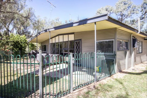 River Shack Rentals - Living The Dream - Timeshare Accommodation 106