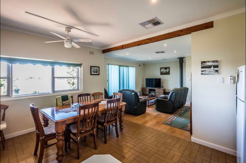 River Shack Rentals - Living The Dream - Timeshare Accommodation 64