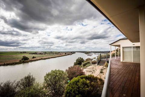 River Shack Rentals - Living The Dream - Timeshare Accommodation 26