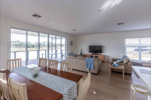 River Shack Rentals - Living The Dream - Timeshare Accommodation 112