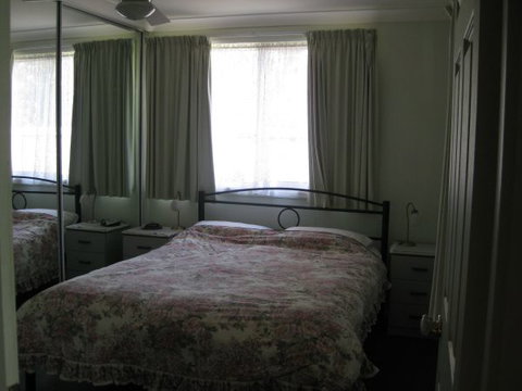 Grantham House  Pet Friendly Holiday Home - Timeshare Accommodation 6