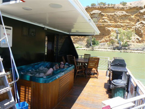 Takeme2 Houseboat - Timeshare Accommodation 4