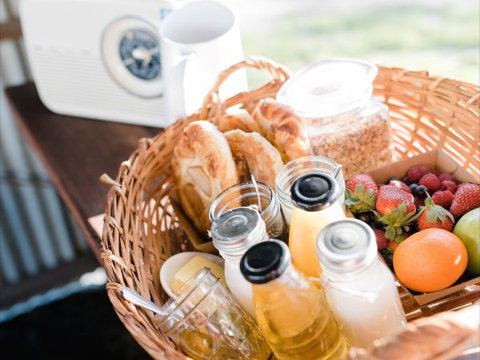 Grapevine Glamping - Timeshare Accommodation 4