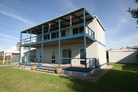 LJ Hooker Goolwa Holiday Rentals - 25 Barrage Road, Goolwa South - Timeshare Accommodation 0