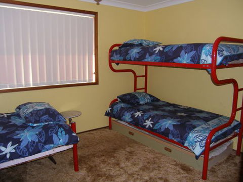 Comarong Cottage - Timeshare Accommodation 5