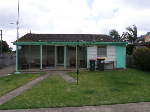 Comarong Cottage - Timeshare Accommodation 6