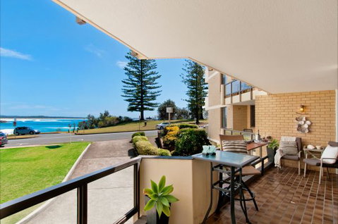 Beauty At The Beach - Timeshare Accommodation 1