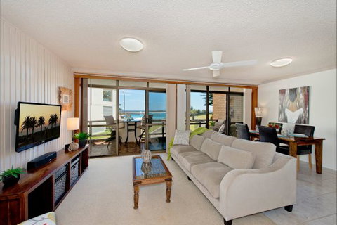Beauty At The Beach - Timeshare Accommodation 2