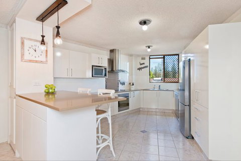 Beauty At The Beach - Timeshare Accommodation 3