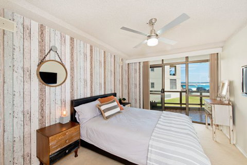 Beauty At The Beach - Timeshare Accommodation 5