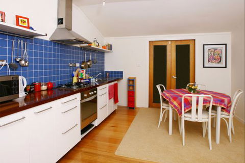 Oakhill Cottage - Timeshare Accommodation 2