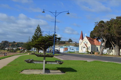 Penguin Seaside Motel - Timeshare Accommodation 6