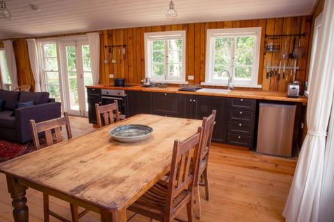 Sandalwood Shearing Shed - Timeshare Accommodation 5