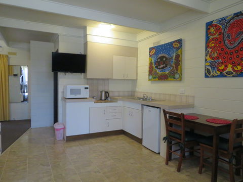 Lakes Waterfront Motel - Timeshare Accommodation 8