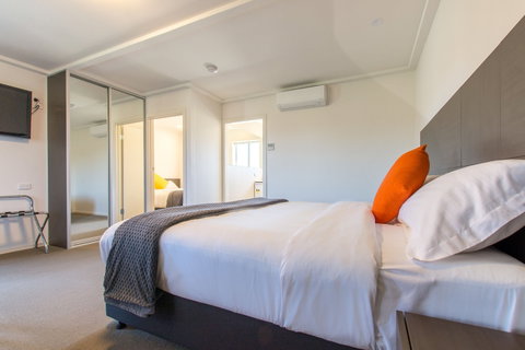 Mick O'Shea's - Timeshare Accommodation 5