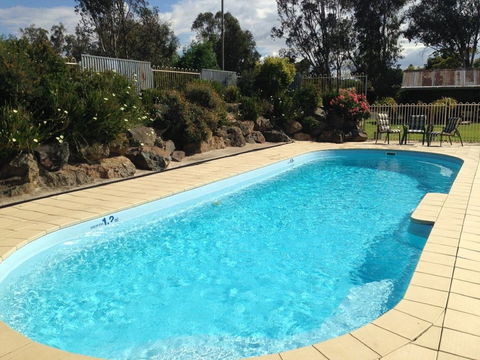 Tuckerbox Motor Inn - Timeshare Accommodation 3