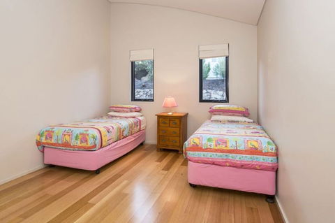 Caves Retreat - Timeshare Accommodation 7