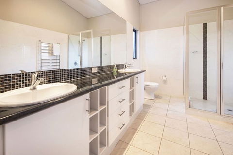 Caves Retreat - Timeshare Accommodation 8