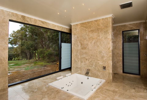 Chandeliers On Abbey - Timeshare Accommodation 1