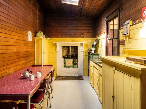 Daffodil Cottage - Timeshare Accommodation 4