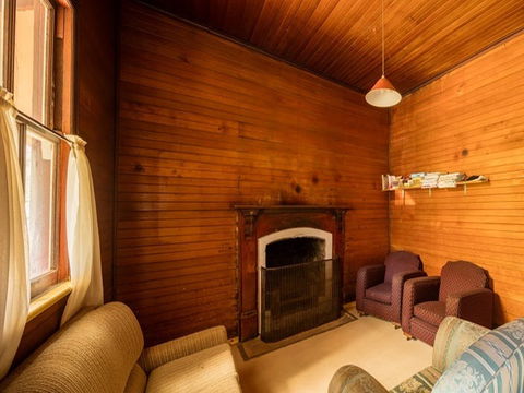 Daffodil Cottage - Timeshare Accommodation 5