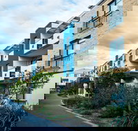 Oceanic on Thompson Apartments