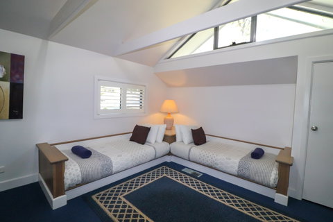 Plover Deluxe Villa 25 - Timeshare Accommodation 5