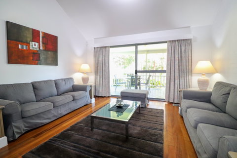 Plover Deluxe Villa 25 - Timeshare Accommodation 6
