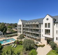 Portsea Village Resort