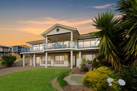 Serenity On Stacey - Timeshare Accommodation 0