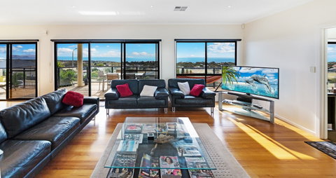 Serenity On Stacey - Timeshare Accommodation 2