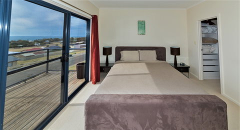 Serenity On Stacey - Timeshare Accommodation 7