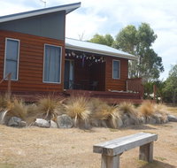 Yakkalla Holiday Cottage - Timeshare Accommodation
