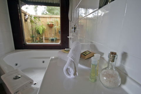 Bendles Cottages And Country Villas - Timeshare Accommodation 2