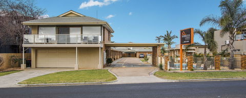 Hybiscus Waterfront Apartments - Timeshare Accommodation 0
