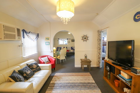 The Broken Oar - Timeshare Accommodation 2