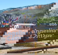 Angelina's Cottage - Capertee Valley