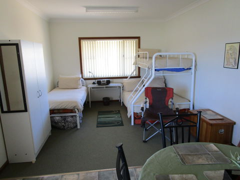 Caddy Shack Dunedoo - Timeshare Accommodation 2